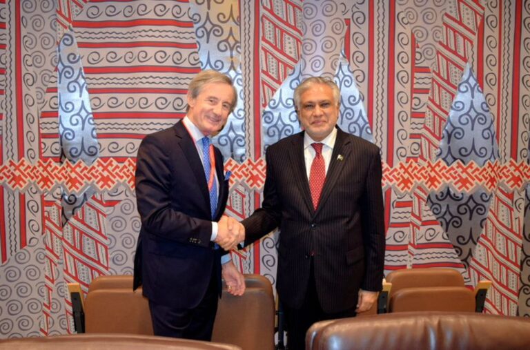 Deputy Prime Minister/Foreign Minister, Senator Mohammad Ishaq Dar , met with the Special Envoy for Global Affairs of the Austrian Chancellor, Peter Launsky