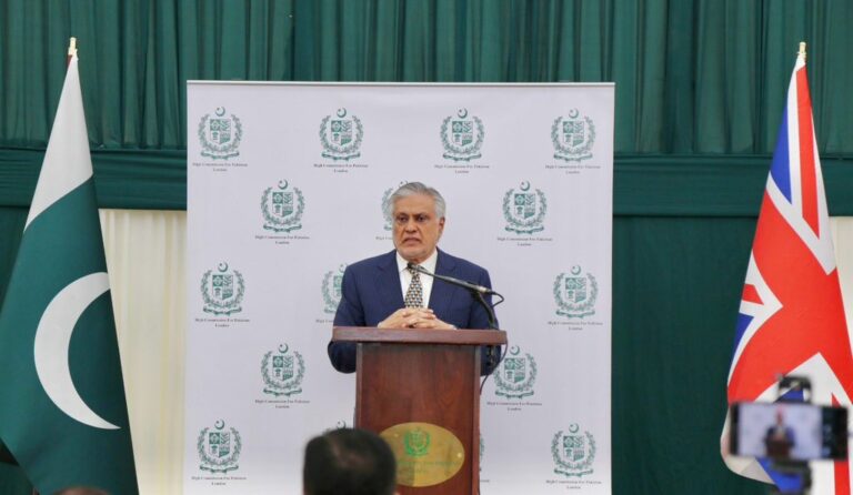 Deputy Prime Minister/Foreign Minister, Senator Mohammad Ishaq Dar addressed the British-Pakistani Lawyers Forum regarding India’s unlawful attempt to unilaterally suspend the #IndusWatersTreaty