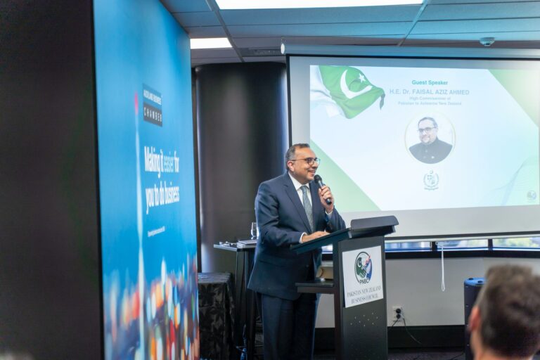 Delighted to join Simon Bridges, CEO of New Zealand’s largest business chamber, to take the oath of office bearers of the Pakistan New Zealand Business Council